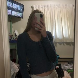 Baby blue Aeropostale cropped sweater